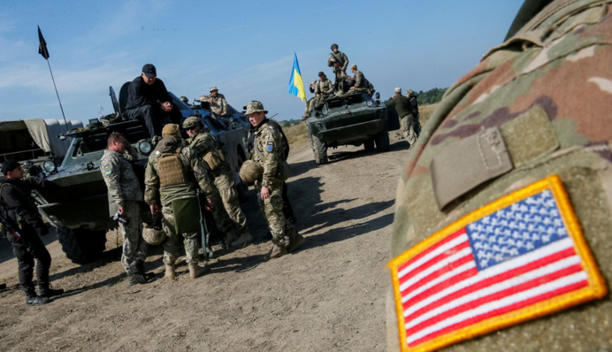 Скільки озброєння отримала Україна від США та Британії у січні: названі цифри