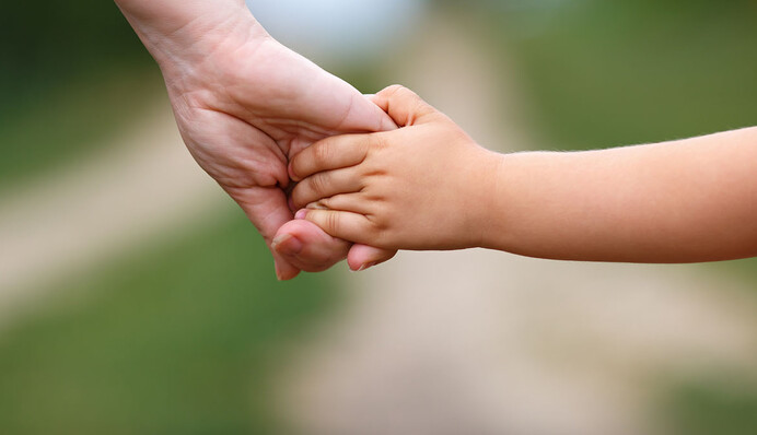 Могут срываться на ребенке: названы топ-5 худших матерей по гороскопу