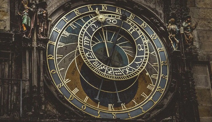 Стрільців чекає романтика, а Дів – приємний сюрприз: гороскоп від Павла Глоби на 30 січня