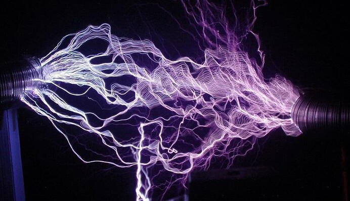 У Китаї медики вигадали, як загоювати рани електрикою: фото