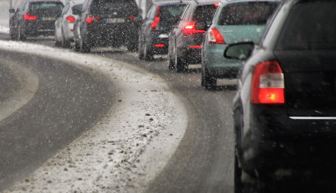 По всей Украине будут пробки: синоптики предупредили об опасной погоде