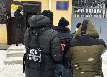 Справа на мільйони: у Харкові поліцейські не ходили на роботу та отримували зарплату, фото