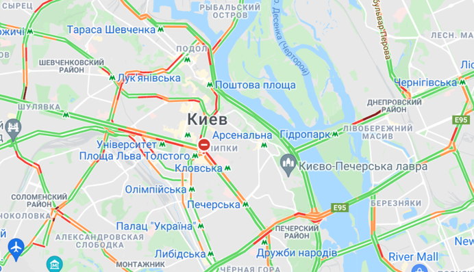 Київ стоїть у ранкових пробках: карта заторів 1 лютого