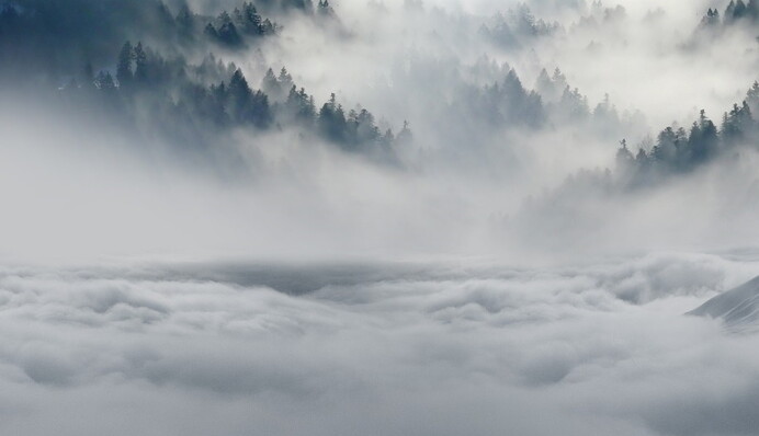 Два циклони несуть сувору зимову погоду в Україні: де і коли чекати на снігопади