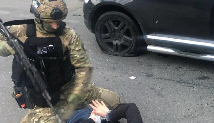 Похищали людей и требовали деньги: в Киеве задержали опасную банду, фото