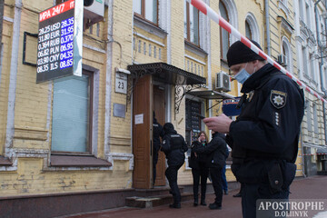 У центрі Києва стрілянина, є поранений: перші подробиці, фото та відео