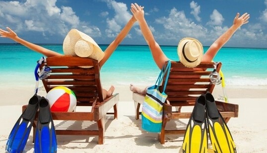 Сезон відпусток триватиме довше: синоптики пообіцяли українцям додатковий місяць літа