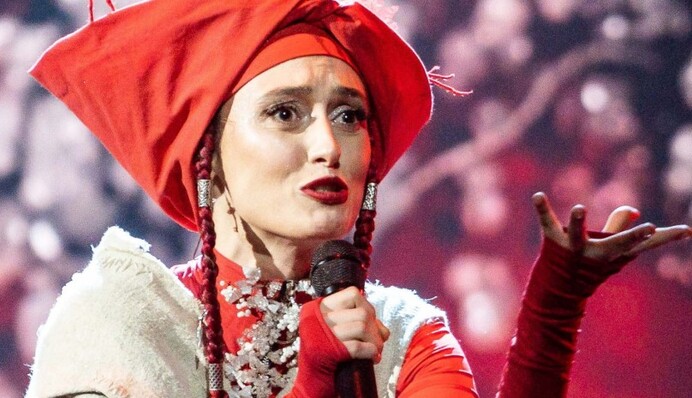 Есть нестыковка: Алина Паш сделала новое заявление о своем визите в Крым