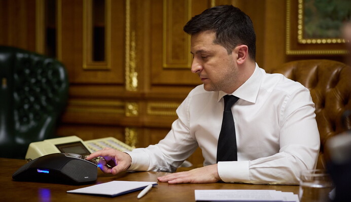 Зеленський проведе термінові перемовини з Байденом: названі терміни