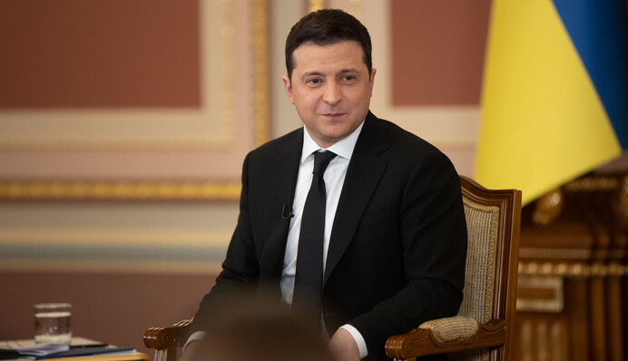 Нас лякають великою війною: Зеленський записав відеозвернення до українців