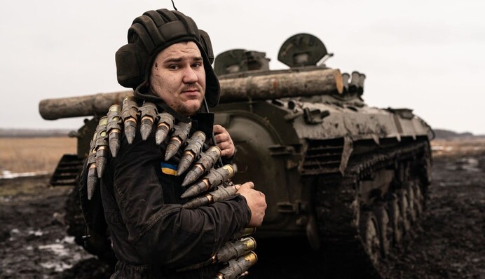 На Донбассе опять стреляют: ранены украинские бойцы