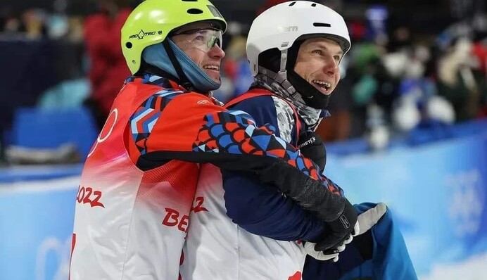 Зради немає: названо подробиці скандального фото українського чемпіона з росіянином на Олімпіаді