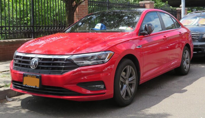 Ринок б/у авто в Україні: скільки коштує розмитнення популярних моделей