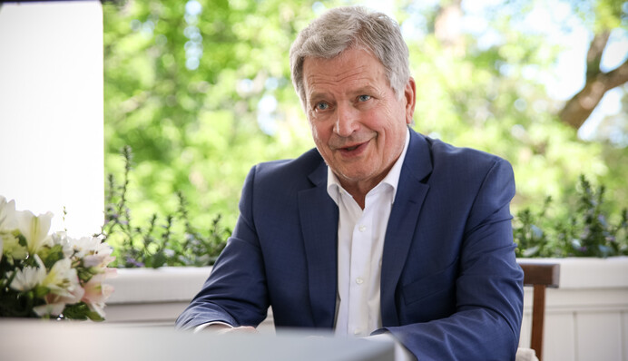 Приручили медведя: президент Финляндии отреагировал на победу над Россией в хоккее