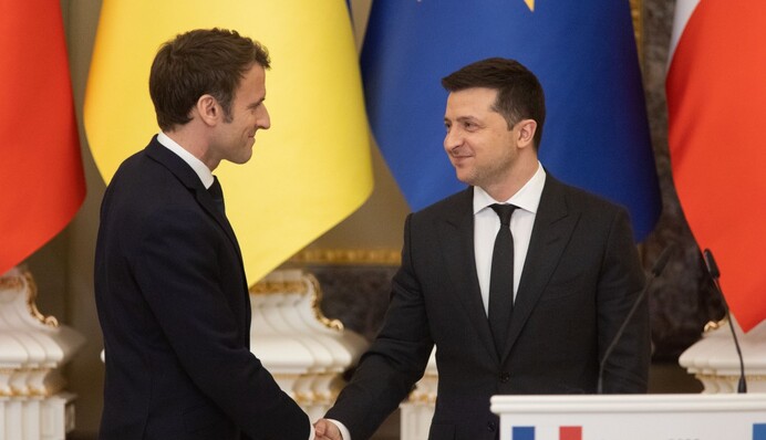 Після переговорів Макрона з Путіним Зеленський зробив різку заяву щодо Донбасу