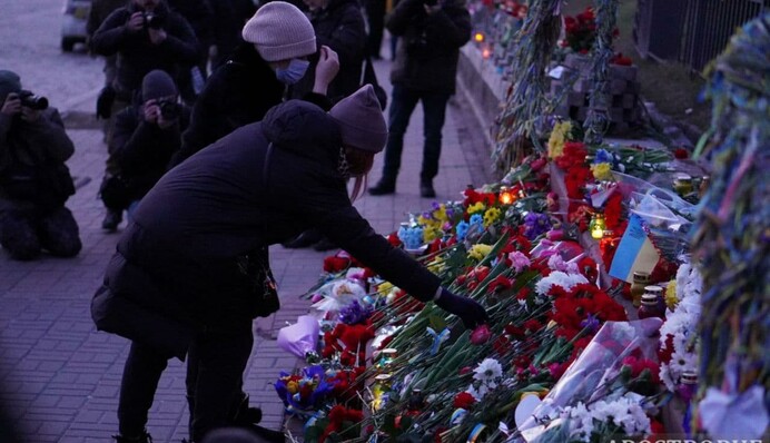 ​В Киеве почтили память Героев Небесной Сотни: опубликованы трогательные фото