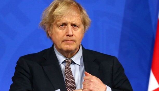 Джонсон задоволений розмовою Макрона та Путіна: що Росія пообіцяла Франції