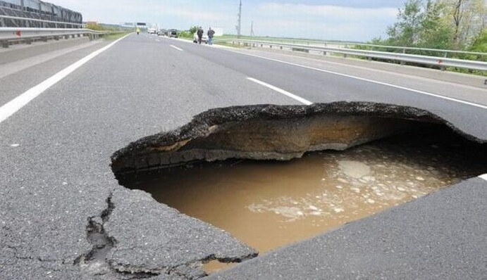 ДТП через поганий стан дороги: хто платитиме і як досягти компенсації