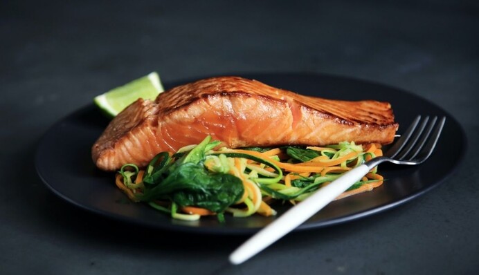 Чим небезпечний дефіцит цинку в організмі та в яких продуктах він міститься