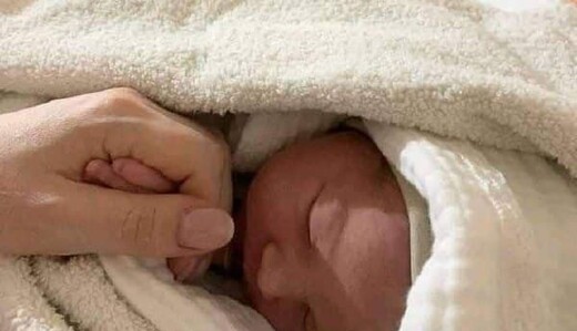 Війні наперекір: у Київському метро народилося немовля, фото