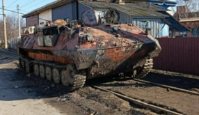 Ходят с канистрами и просят горючее: в Конотопе у военных РФ кончилось топливо