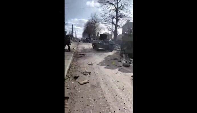 Під Києвом розбили колону небезпечних терористів із особливою відміткою на техніці: відео