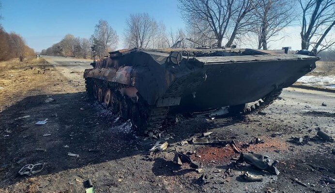 Враг терпит поражение на всех фронтах, оборона украинских городов продолжается: все подробности войны в Украине