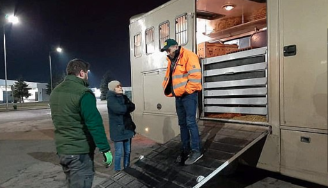 З Київського зоопарку евакуювали рідкісних тварин: їхали під обстрілами шість днів