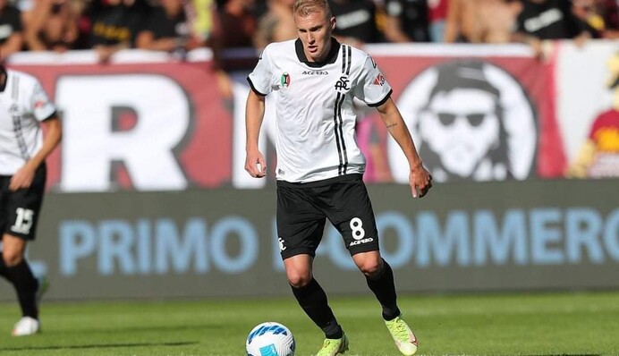 Український футболіст потужно відреагував на захоплення рідного Херсона Росією: відео