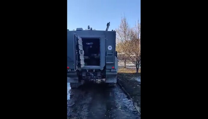 На Сумщине нацисты потеряли до 50% живой силы и техники, бросают документы и бегут в Россию