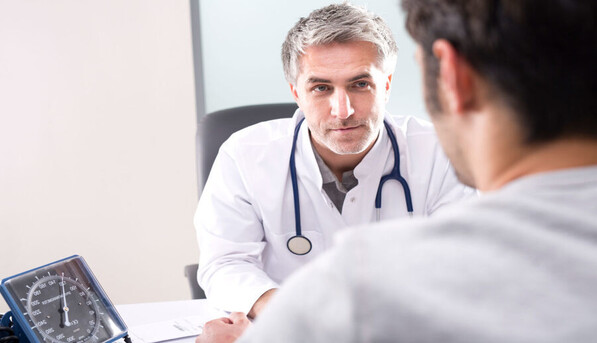 В Україні збираються відновити навчання у школах: названо два варіанти