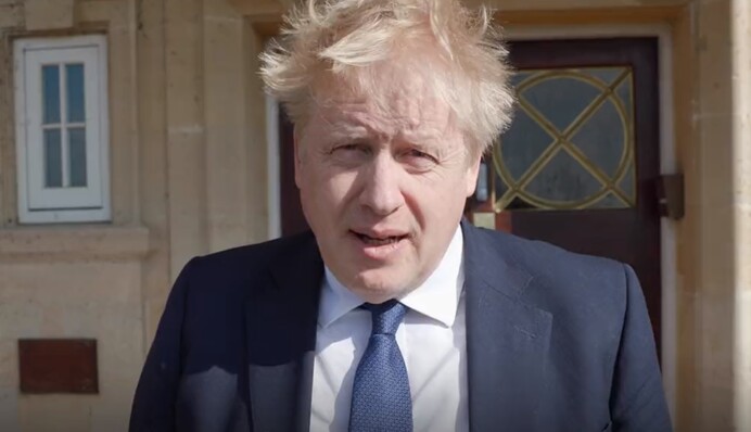 Британський прем'єр про обстріл пологового будинку в Маріуполі: Путін має відповісти за жахливі злодіяння