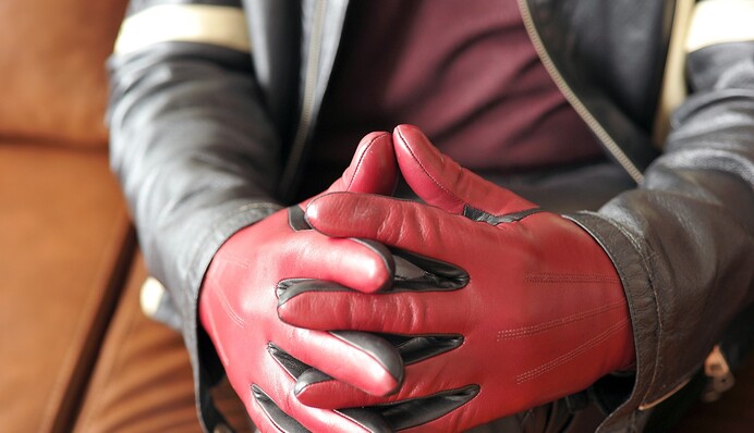 Ходять під виглядом перевірок: українців просять не відчиняти двері незнайомцям