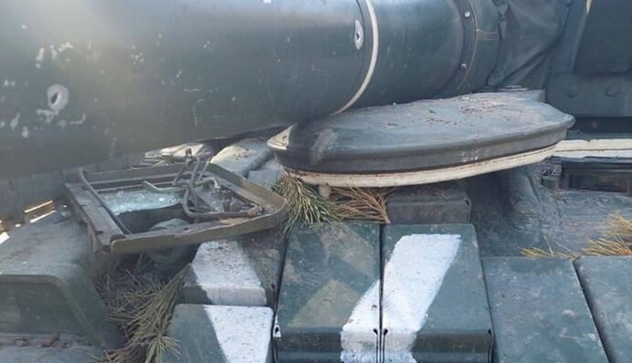 Дістаю його з окопа, а голови нема: окупант скаржиться рідним на втрати в Україні