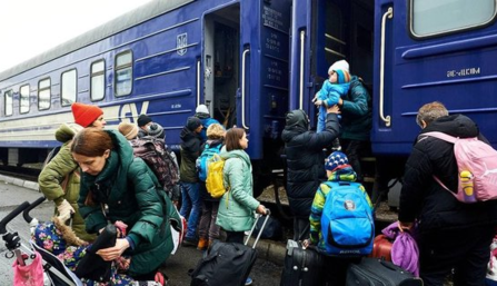 На яких поїздах повертають платний проїзд: в 