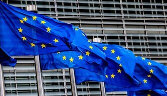 ЄС дасть Україні круглу суму на закупівлю зброї