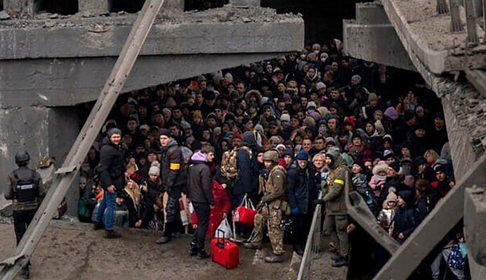 Виїжджали в невідомість: як мешканці селищ під Києвом тікали від окупантів