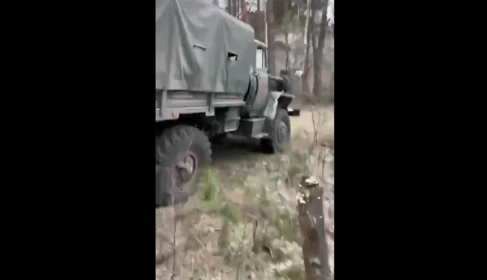 Партизаны кошмарят оккупантов: захватили грузовик с боеприпасами