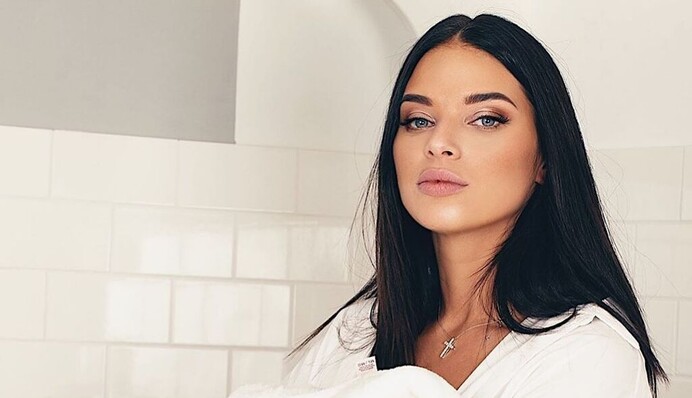 Все через одне місце: дружина Усика жорстко висміяла росіян