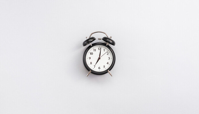 Как настроить переход на летнее время на компьютерах, телефонах и iPad: инструкция