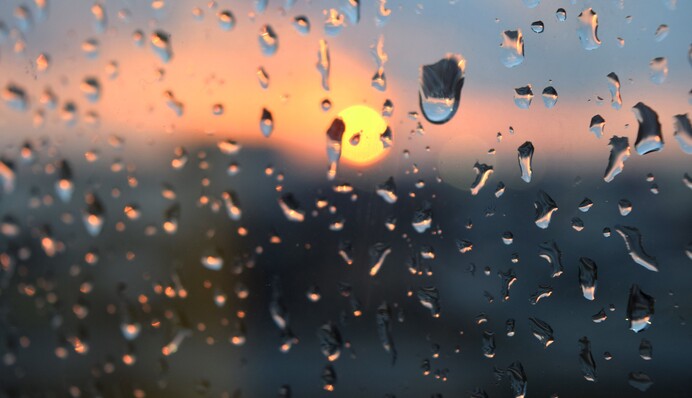 Дождь, снег и штормовой ветер: украинцев "порадовали" новым прогнозом