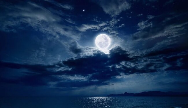 Лунный календарь на апрель 2022: когда будут благоприятные и опасные дни