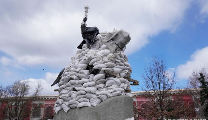 Снова оккупанты бьют ракетами: в Киеве прозвучал мощный взрыв