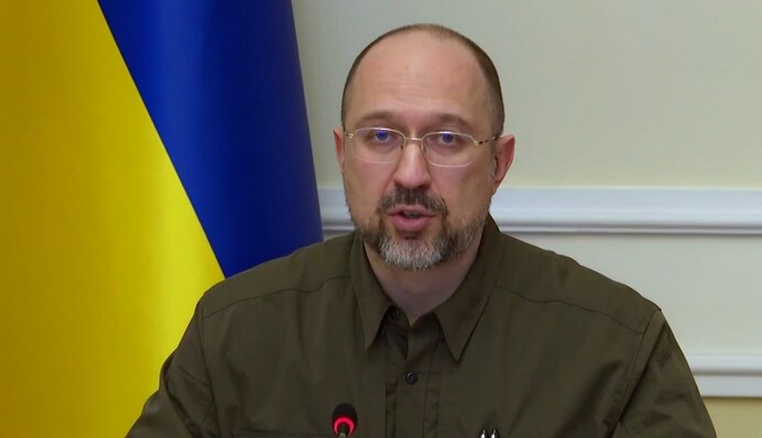 Помощь не только с жильем, но и с работой: для переселенцев в Украине запустили новую программу