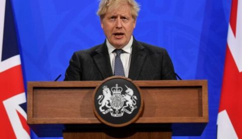 Джонсон о резне в Буче: Путин в отчаянии, а его армия - военный преступник