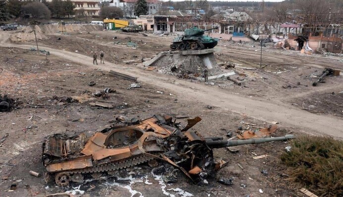 Оккупанты бежали на Сумщине и оставили ВСУ любопытное послание: фото