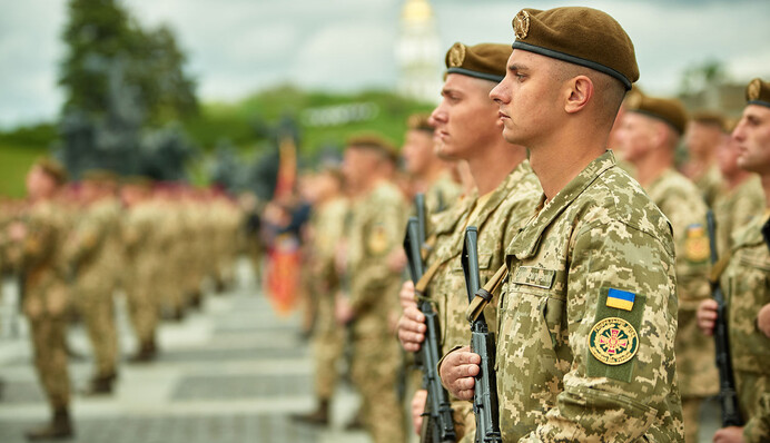 Отмена весеннего призыва в Украине: кого сейчас забирают на службу