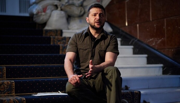 Будь-яка війна закінчується миром чи мільйонами жертв: що сказав Зеленський в інтерв'ю AP