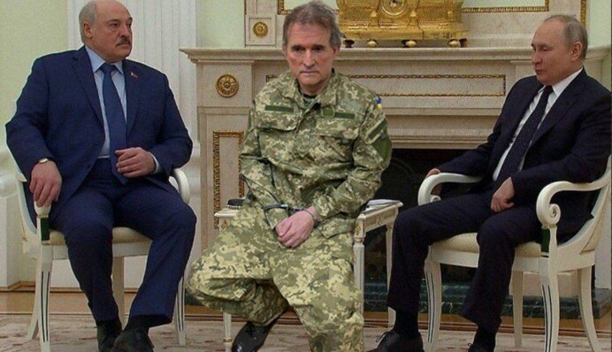 Соцсети взорвались яркими фотожабами на задержание Медведчука