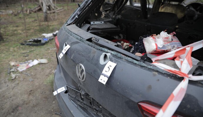 Під Києвом окупанти з БМП розстріляли родину - загинуло 5 людей з дітьми: фото та відео